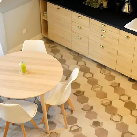 Apartament **la Mezzanine** Proche Zenith & Centre