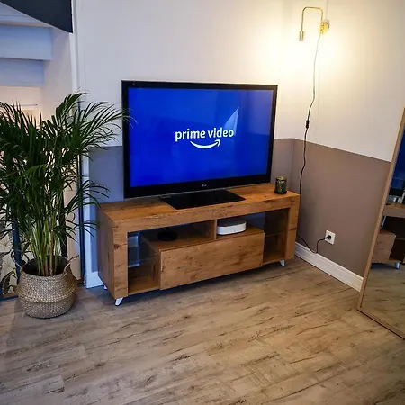 **la Mezzanine** Proche Zenith & Centre Apartment