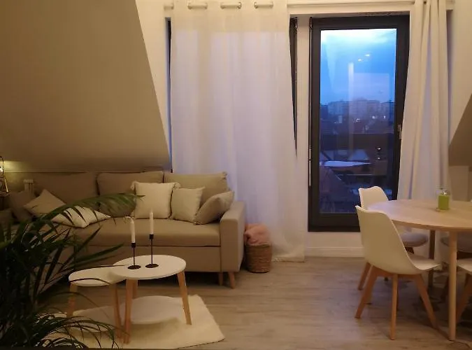 **la Mezzanine** Proche Zenith & Centre Апартаменты